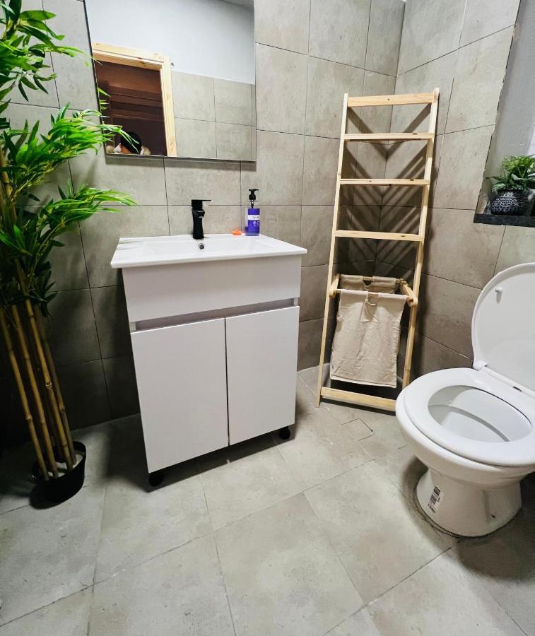 Ofek'S Place - Midtown Tlv Tel-Aviv Kültér fotó